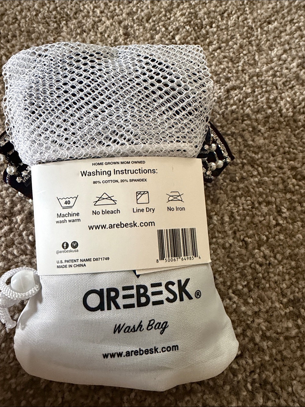 Arebesk Black Pearl Bow Anna Grip Socks. Size Small. - Picture 4 of 4